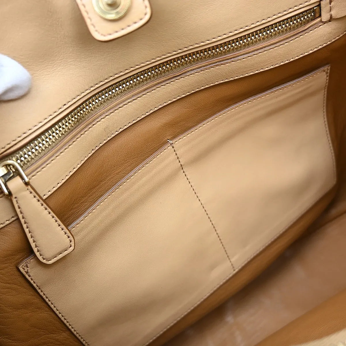 Prada Shopping Tote Cervo Leather Beige Leather Handbag (Pre-Owned)