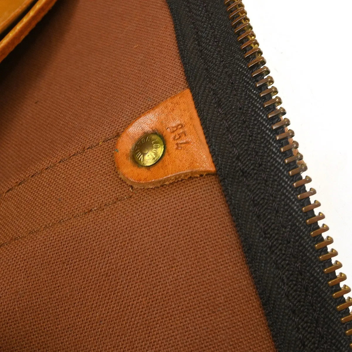 Louis Vuitton Keepall Monogram Canvas Brown Canvas Travel Bag Bag (Pre-Owned)
