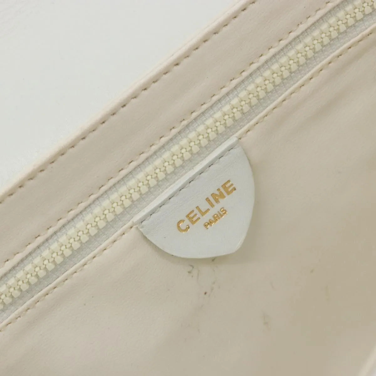 Celine Vintage Flap Quilted Leather White Leather Shoulder Bag Bag (Pre-Owned)