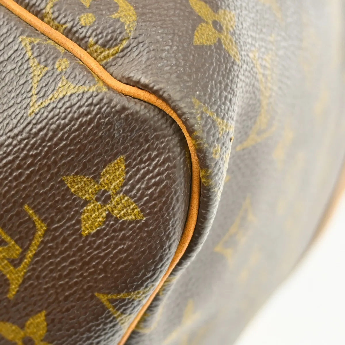 Louis Vuitton Keepall Monogram Canvas Brown Canvas Travel Bag Bag (Pre-Owned)