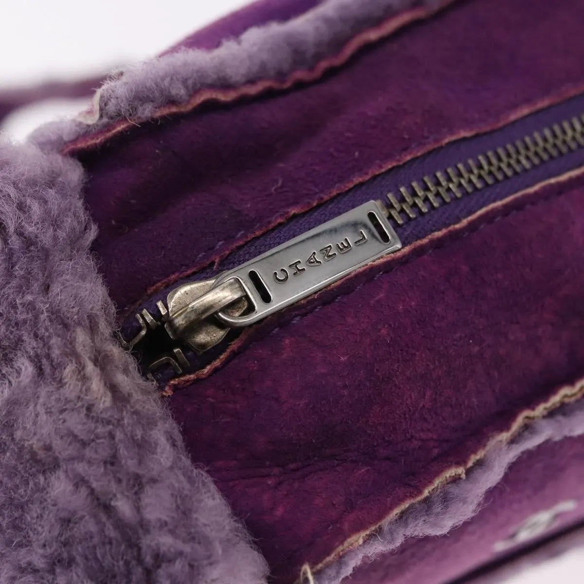 Chanel Cc Logo Shearling And Suede Purple Suede Shoulder Bag Bag (Pre-Owned)