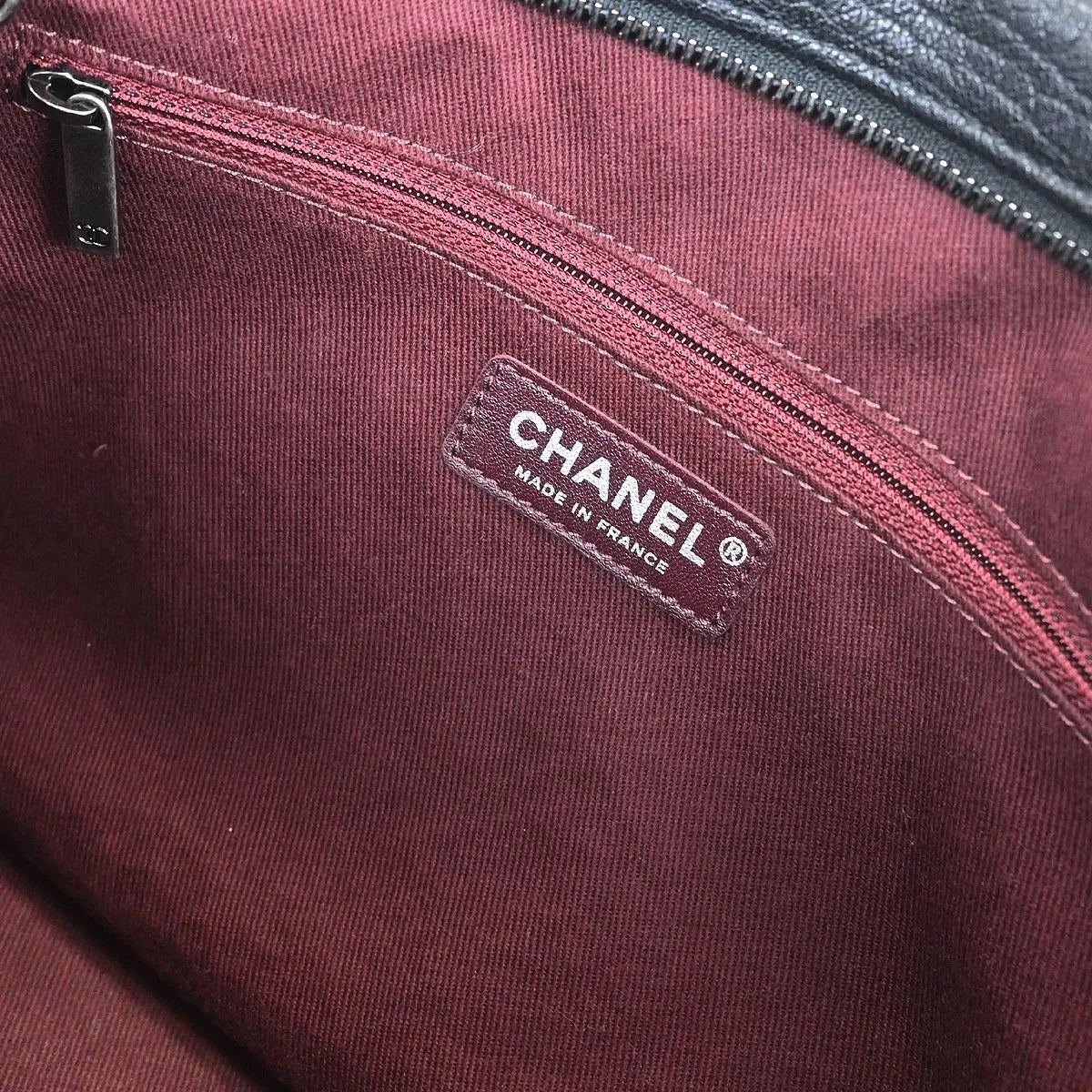 Chanel Chanel Matelassé Cuir Noir Black Leather Black Calfskin Shoulder Bag Bag (Pre-Owned)