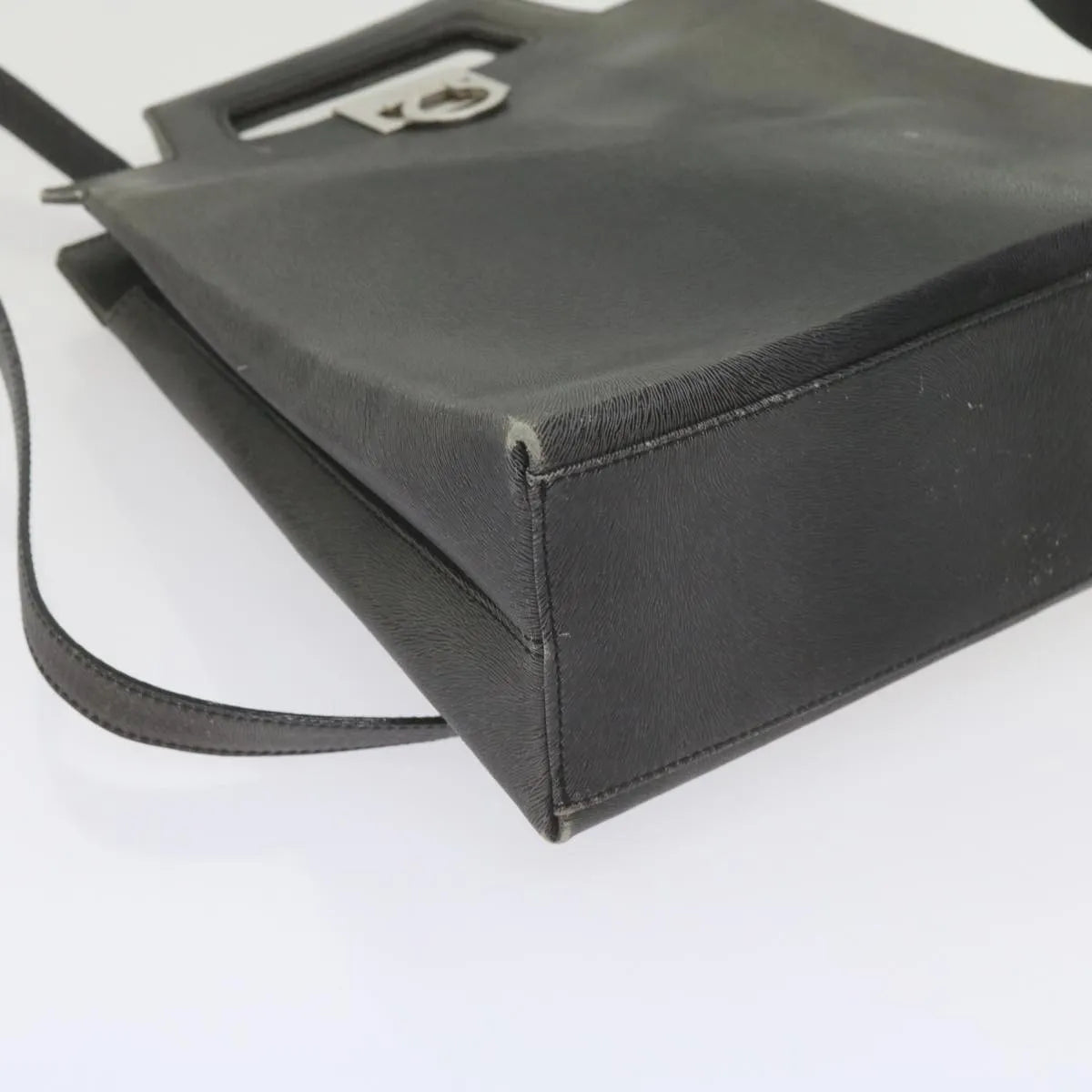 Salvatore Ferragamo Gancini Leather Gray Leather Handbag (Pre-Owned)