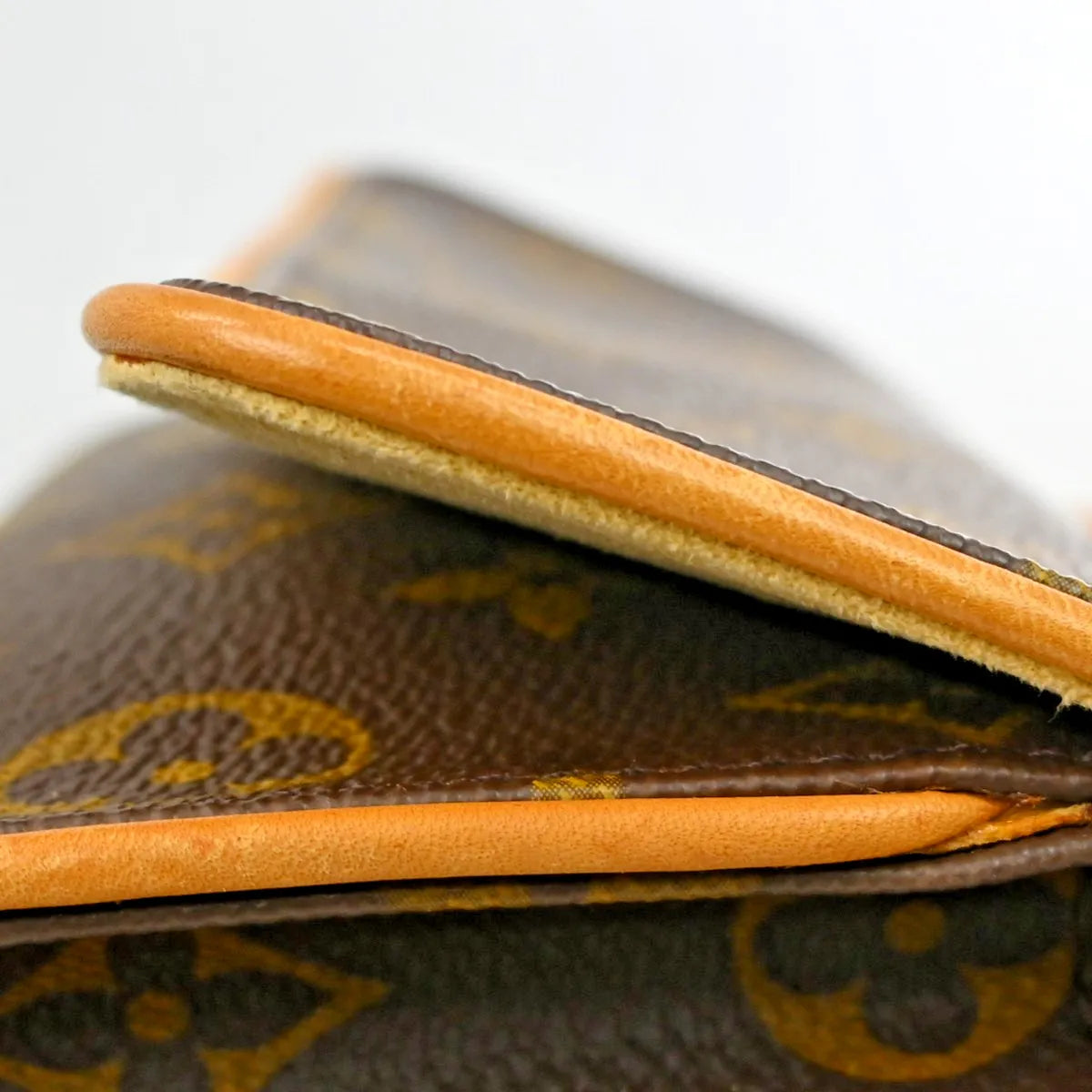Louis Vuitton Twin Monogram Canvas Brown Canvas Clutche & Pouche Bag (Pre-Owned)