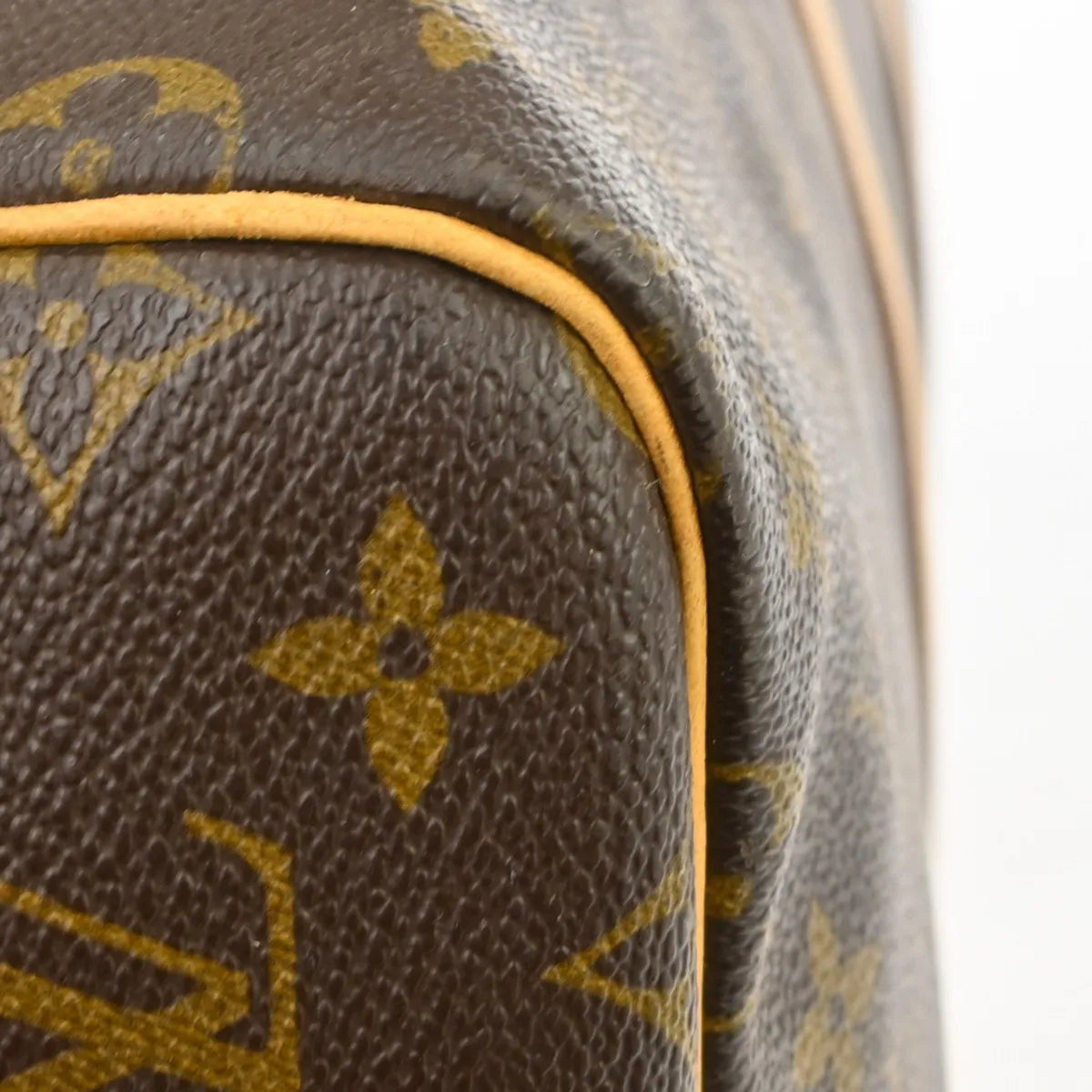 Louis Vuitton Keepall Monogram Canvas Brown Canvas Travel Bag Bag (Pre-Owned)