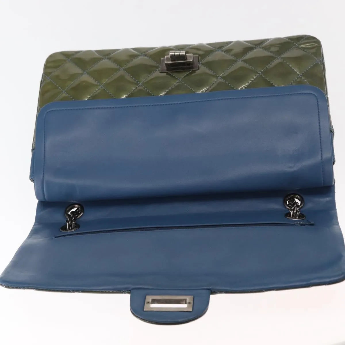 Chanel Reissue 2.55 Flap Quilted Patent Green Patent_Leather Shoulder Bag Bag (Pre-Owned)