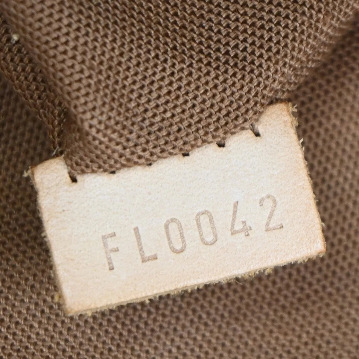 Louis Vuitton Alma Monogram Brown Canvas Handbag (Pre-Owned)
