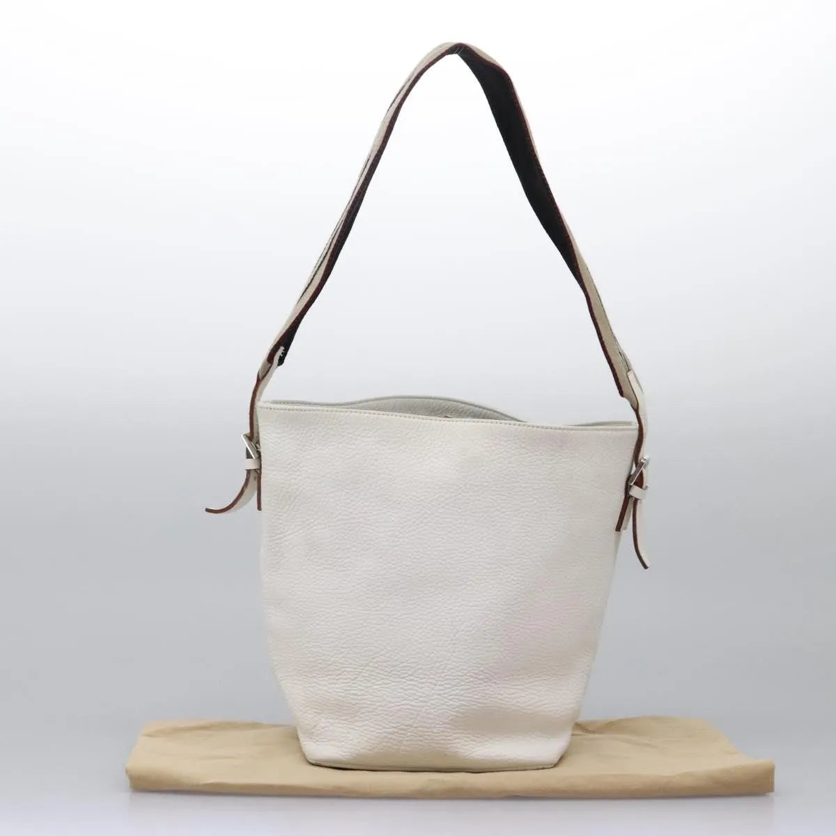 Burberry Vintage Leather White Leather Shoulder Bag Bag (Pre-Owned)