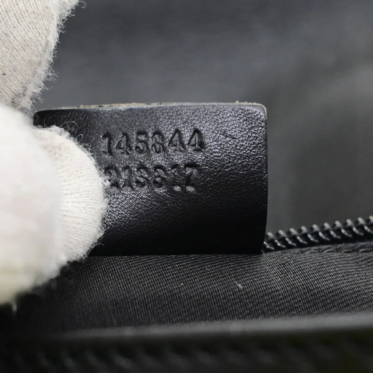 Gucci Flap Messenger Bag (Outlet) Guccissima Leather Black Leather Shoulder Bag Bag (Pre-Owned)