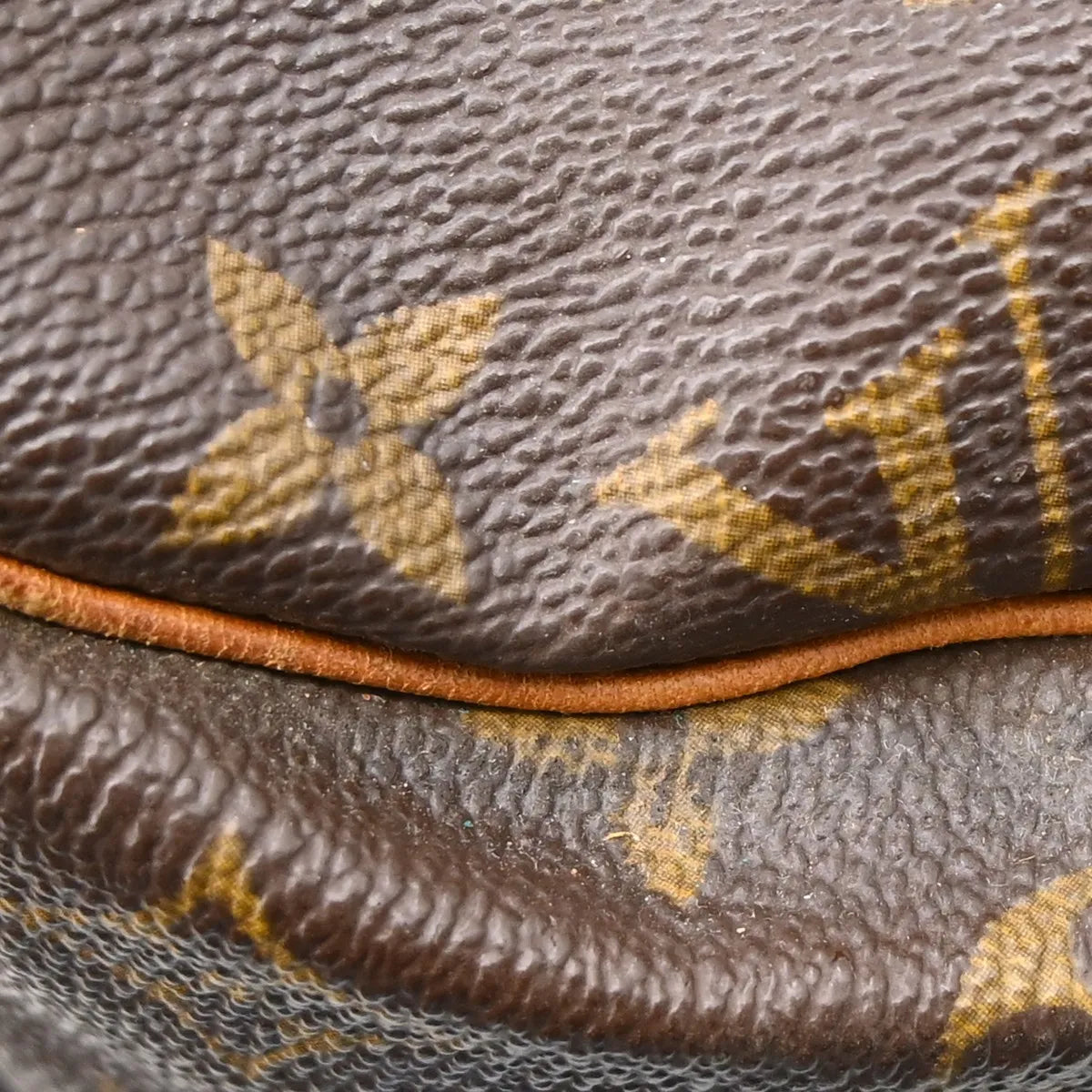 Louis Vuitton Saumur Monogram Canvas Brown Canvas Shoulder Bag Bag (Pre-Owned)