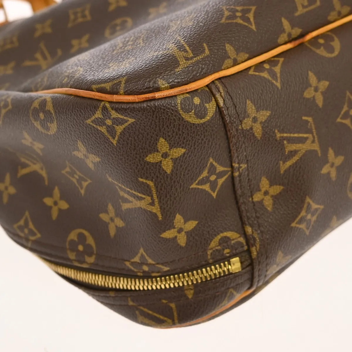 Louis Vuitton Excursion Monogram Brown Canvas Handbag (Pre-Owned)