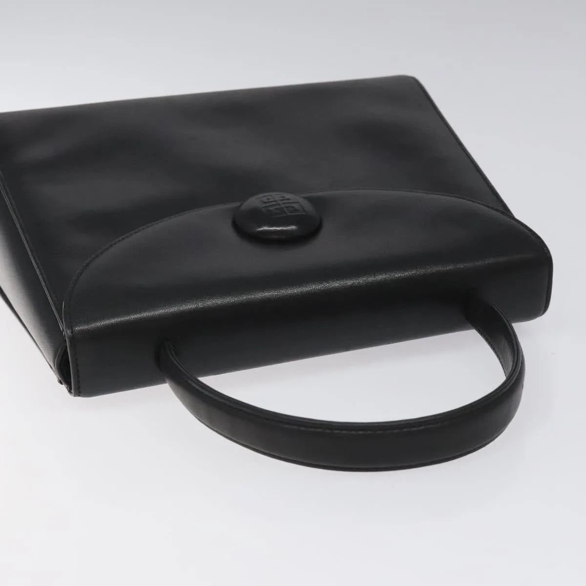 Givenchy Vintage Leather Black Leather Handbag (Pre-Owned)