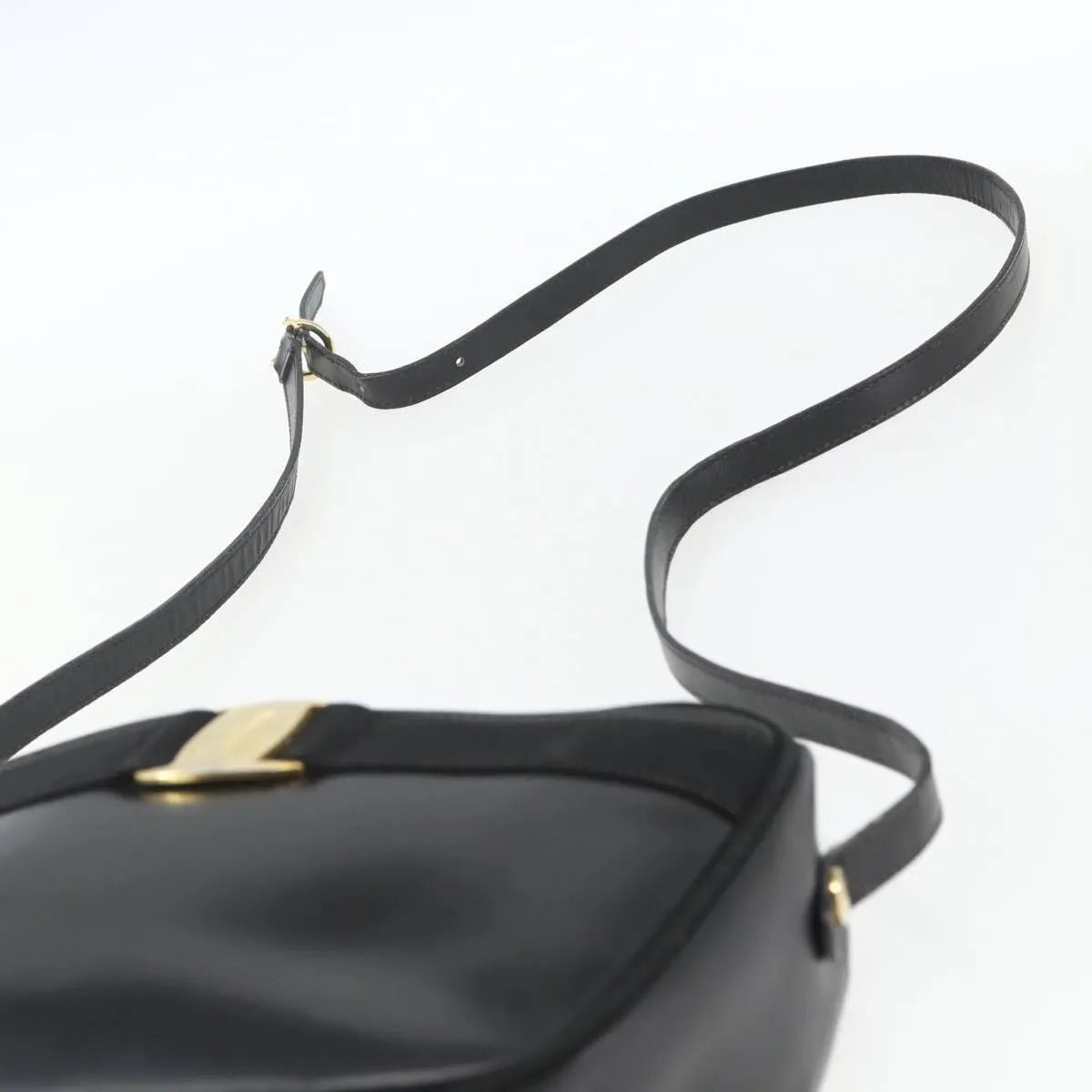 Salvatore Ferragamo Vara Bow Camera Patent Leather Black Leather Shoulder Bag Bag (Pre-Owned)