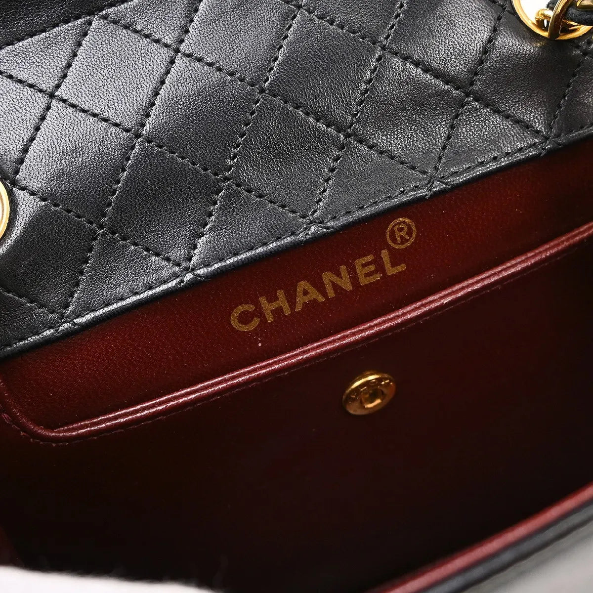 Chanel Vintage Trapezoid Cc Flap Lambskin Black Leather Shoulder Bag Bag (Pre-Owned)