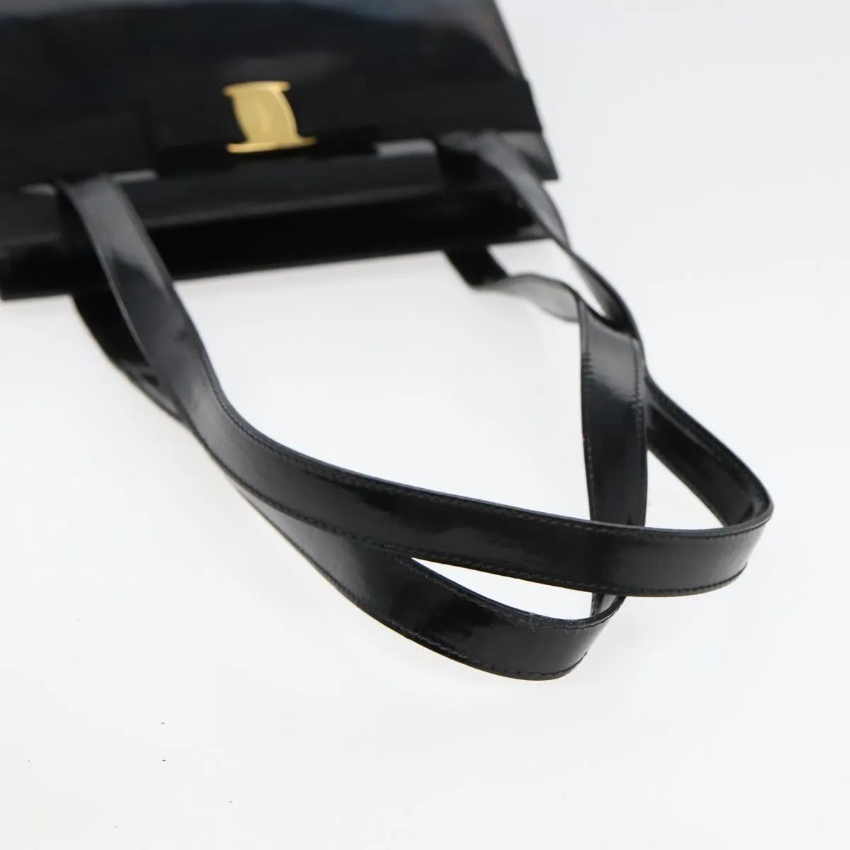 Salvatore Ferragamo Vara Patent Leather Black Patent_Leather Shoulder Bag Bag (Pre-Owned)
