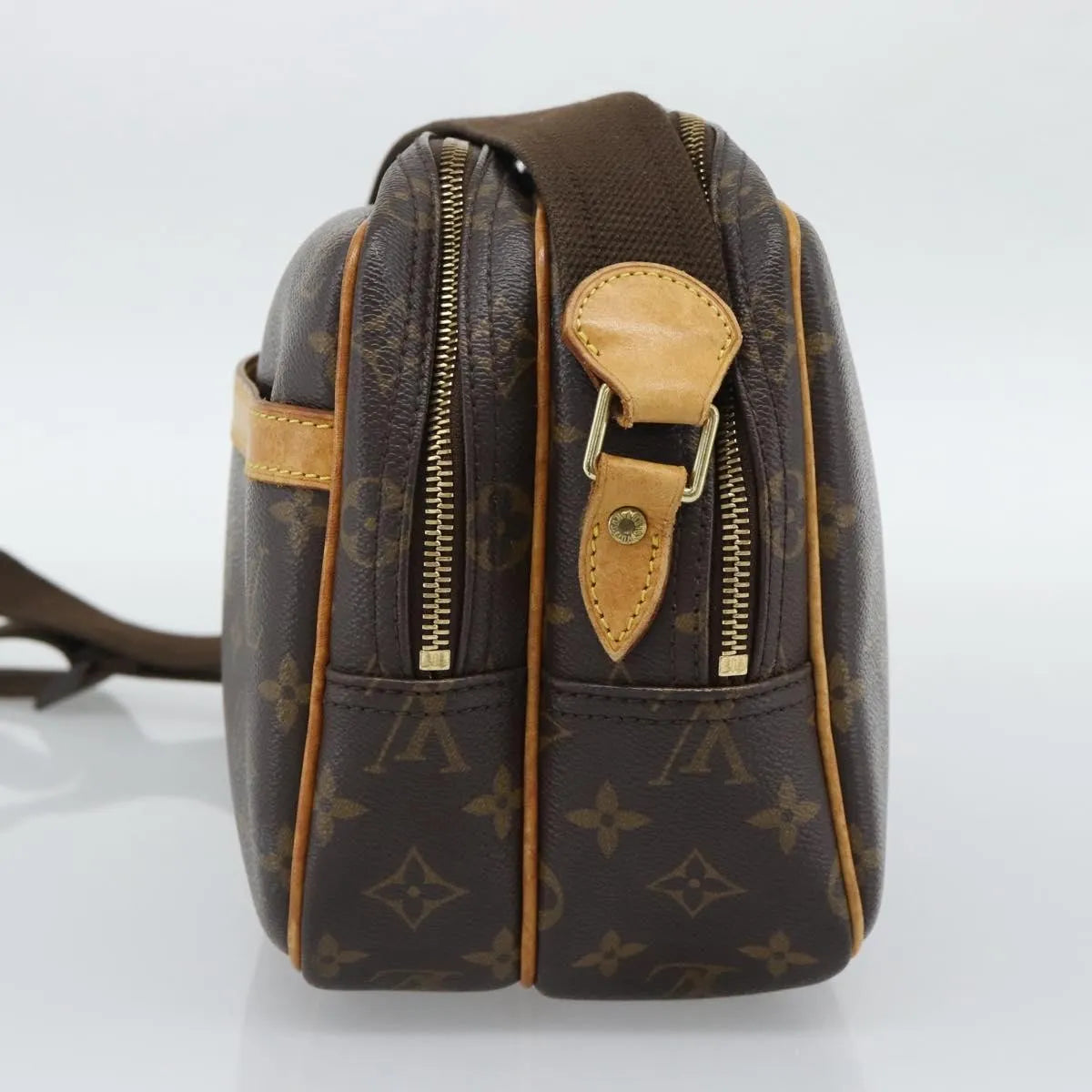 Louis Vuitton Reporter Monogram Brown Canvas Shoulder Bag Bag (Pre-Owned)