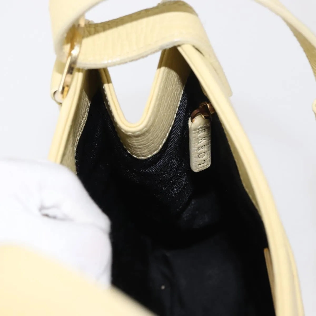 Loewe Vintage Leather Yellow Leather Shoulder Bag Bag (Pre-Owned)