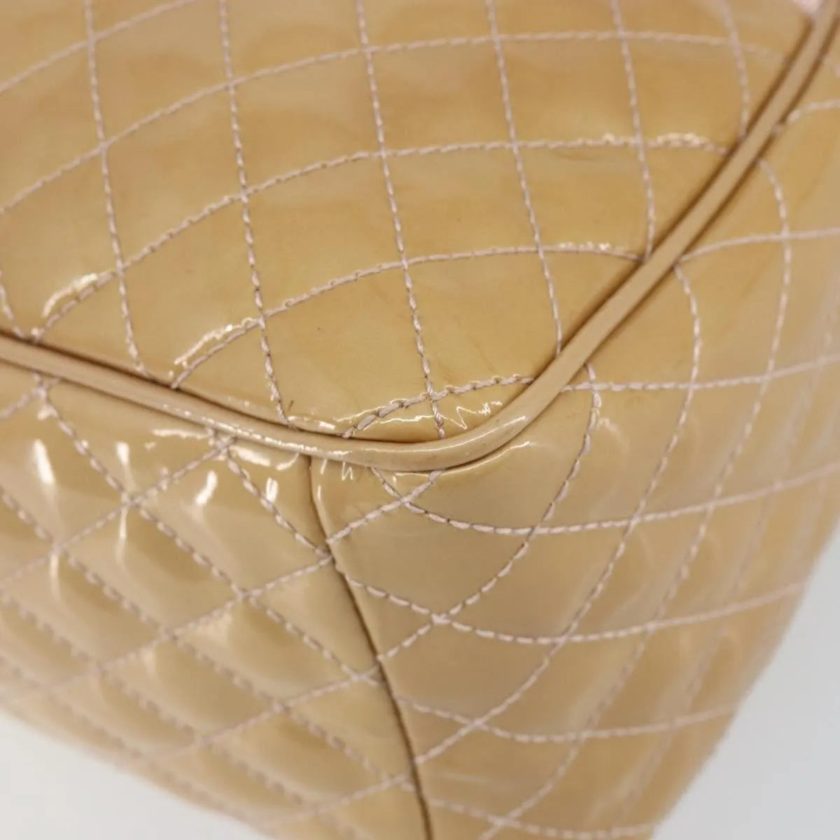Salvatore Ferragamo Vala Patent Leather Beige Patent_Leather Handbag (Pre-Owned)