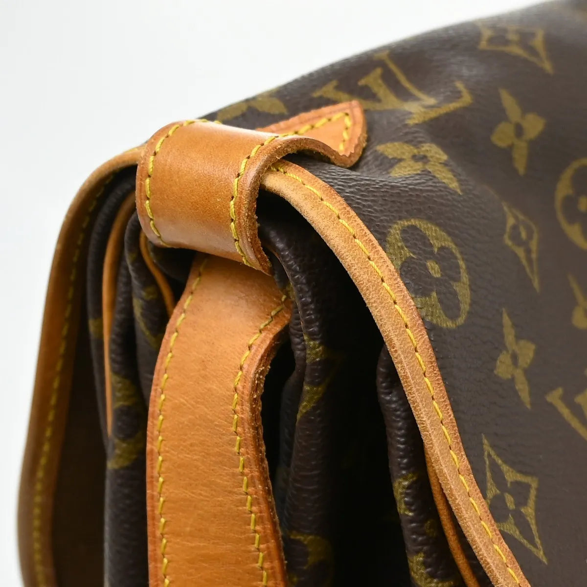 Louis Vuitton Saumur Handbag Monogram Canvas Brown Canvas Shoulder Bag Bag (Pre-Owned)