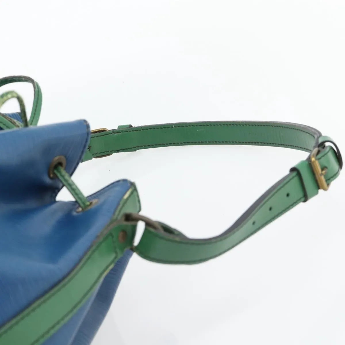 Louis Vuitton Petit Noe Nm Epi Leather Multicolour Leather Shoulder Bag Bag (Pre-Owned)