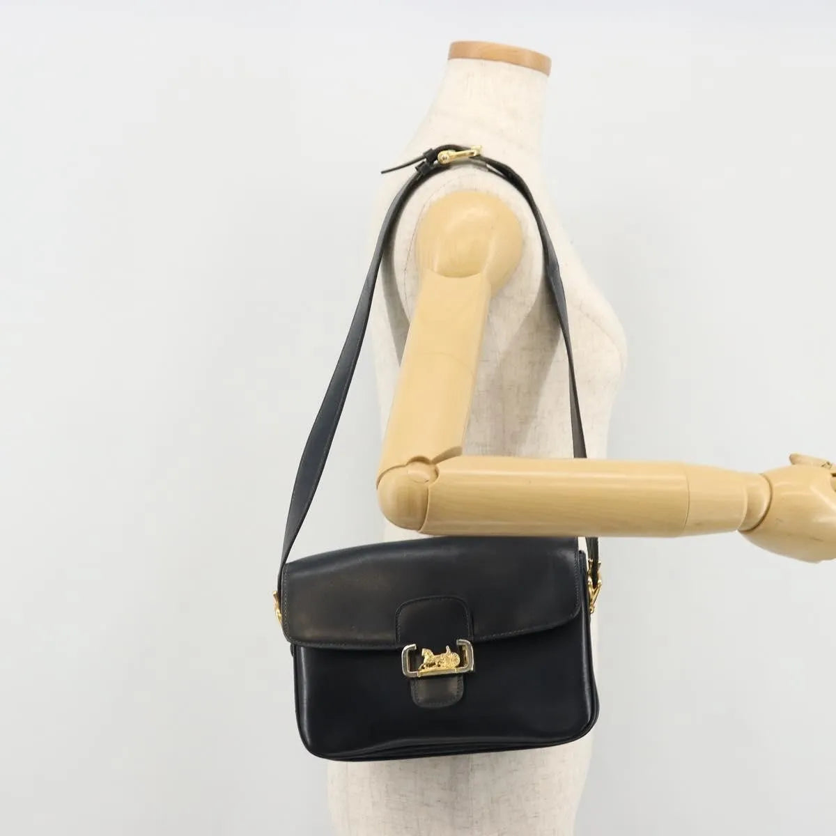 Celine Horse Carriage Leather Black Leather Shoulder Bag Bag (Pre-Owned)