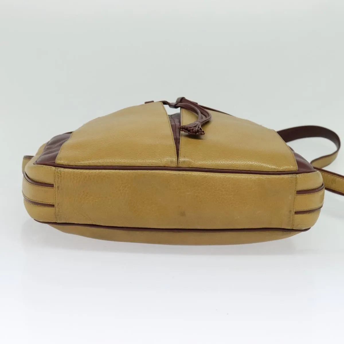 Cartier Tasseled Must De Cartier Leather Yellow Leather Shoulder Bag Bag (Pre-Owned)