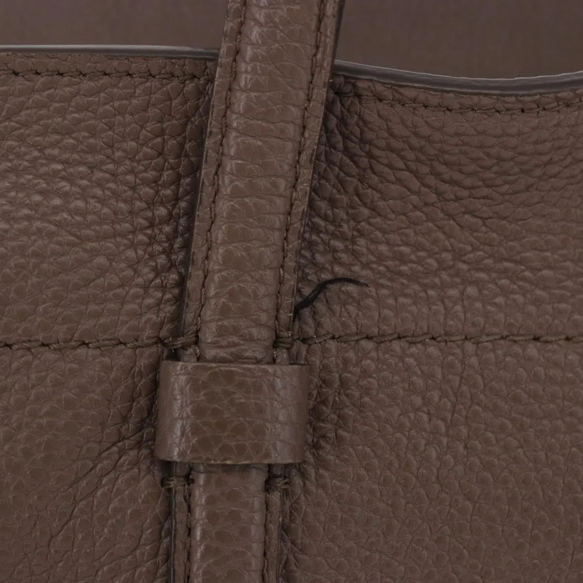 Salvatore Ferragamo Amy Tote Pebbled Leather Beige Leather Tote Bag Bag (Pre-Owned)