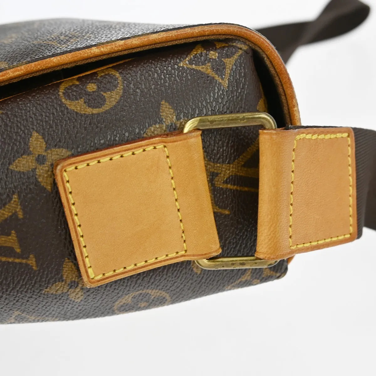 Louis Vuitton Abbesses Messenger Monogram Canvas Brown Canvas Shoulder Bag Bag (Pre-Owned)