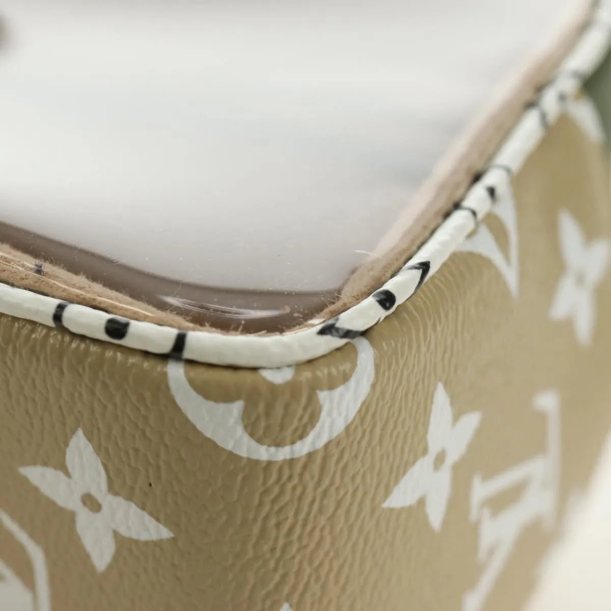Louis Vuitton Beach Limited Edition Colored Monogram Giant Green Canvas Clutche & Pouche Bag (Pre-Owned)