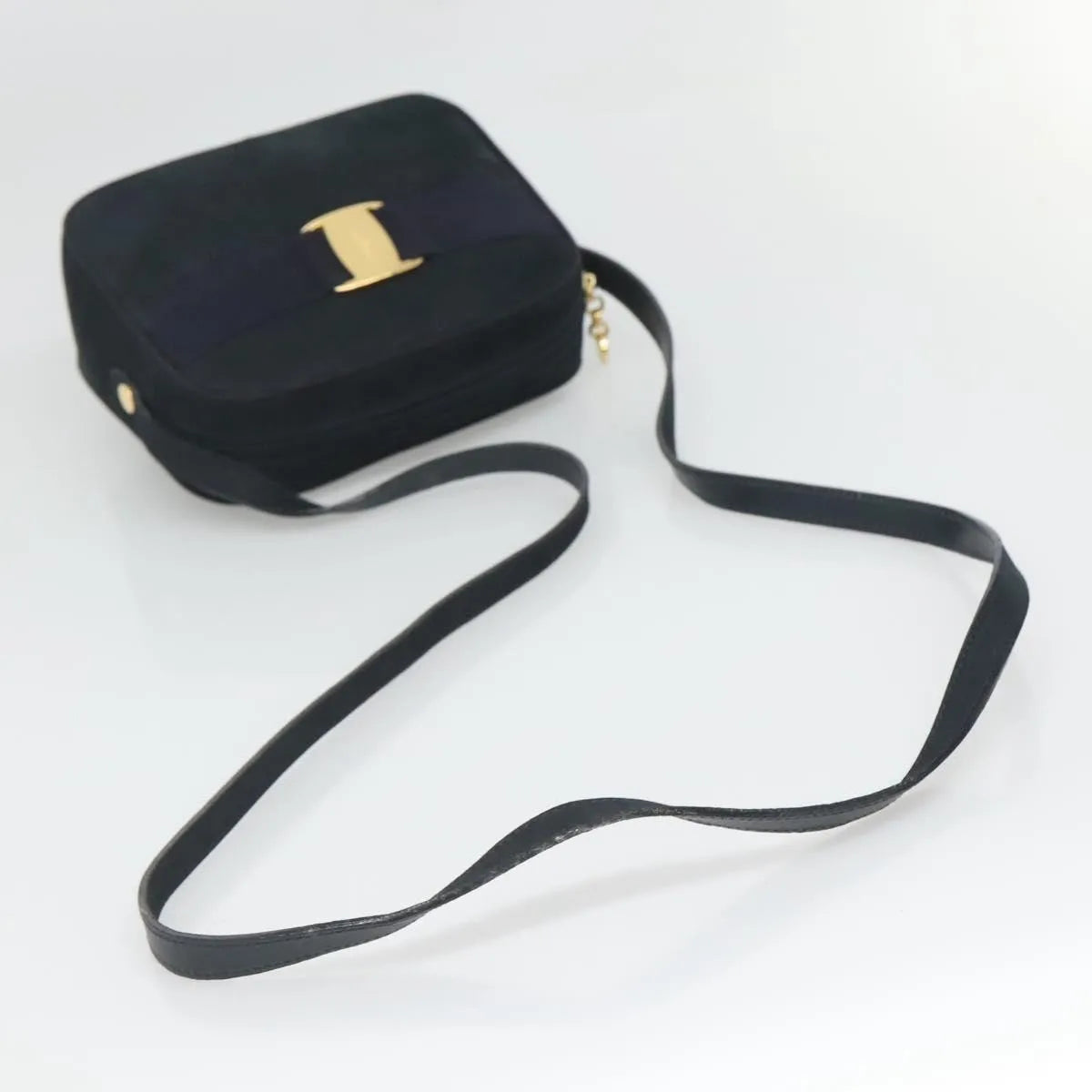 Salvatore Ferragamo Vara Bow Camera Suede Navy Suede Shoulder Bag Bag (Pre-Owned)