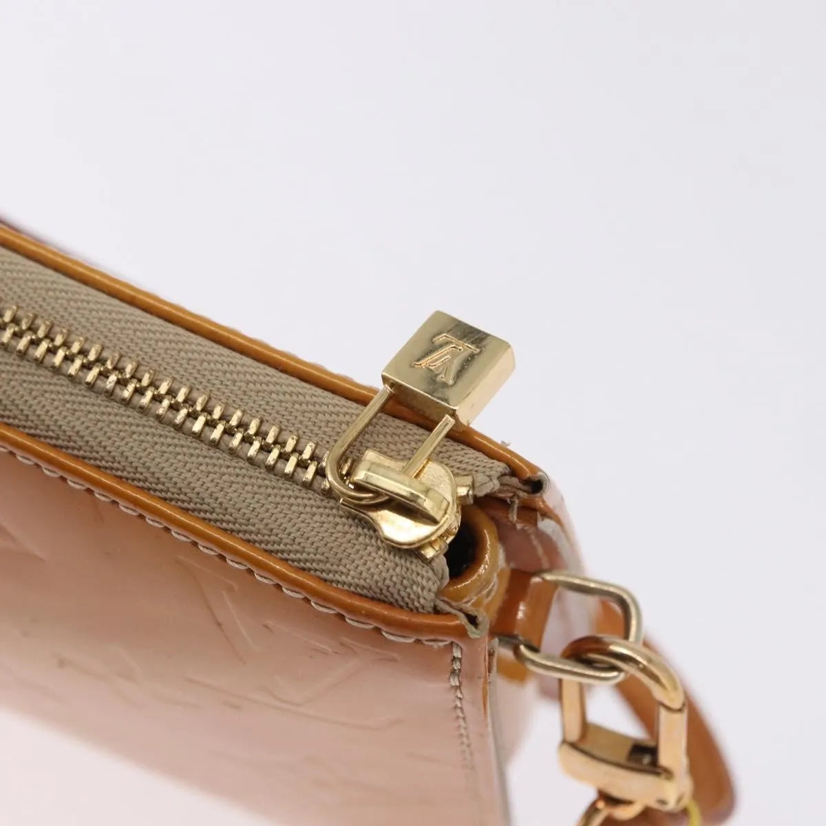 Louis Vuitton Lexington Pochette Monogram Vernis Beige Patent_Leather Clutche & Pouche Bag (Pre-Owned)