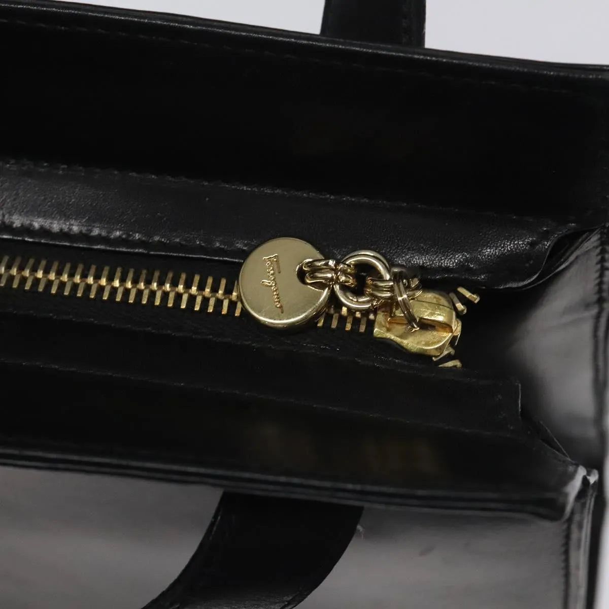 Salvatore Ferragamo Vala Leather Black Leather Shoulder Bag Bag (Pre-Owned)