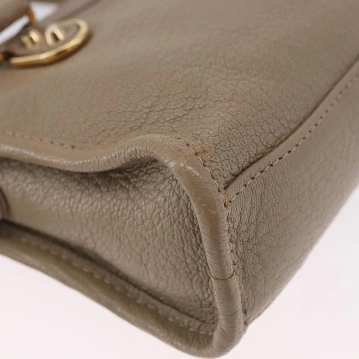 Balenciaga City Classic Studs Leather Beige Leather Handbag (Pre-Owned)