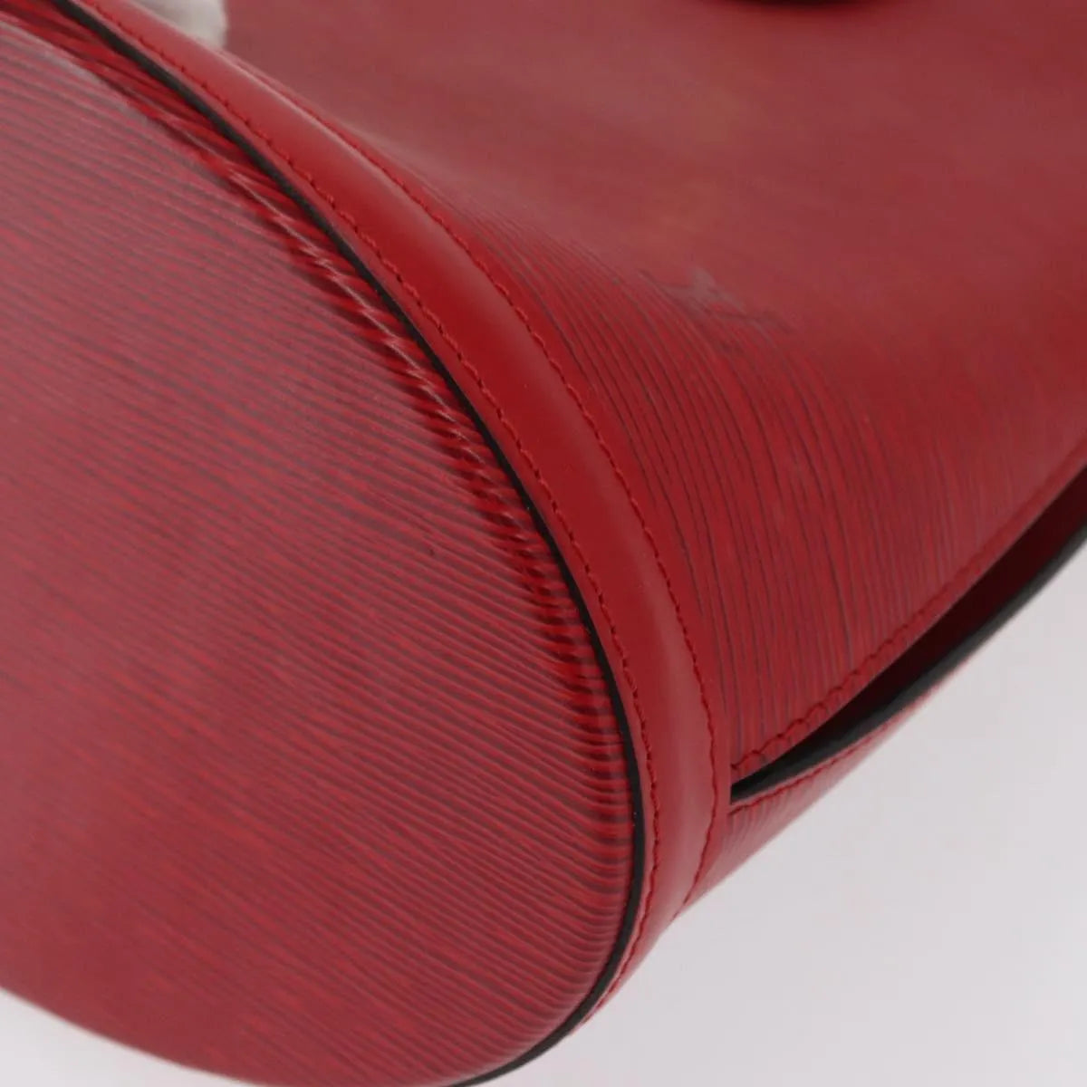 Louis Vuitton Cluny Epi Leather Red Leather Shoulder Bag Bag (Pre-Owned)