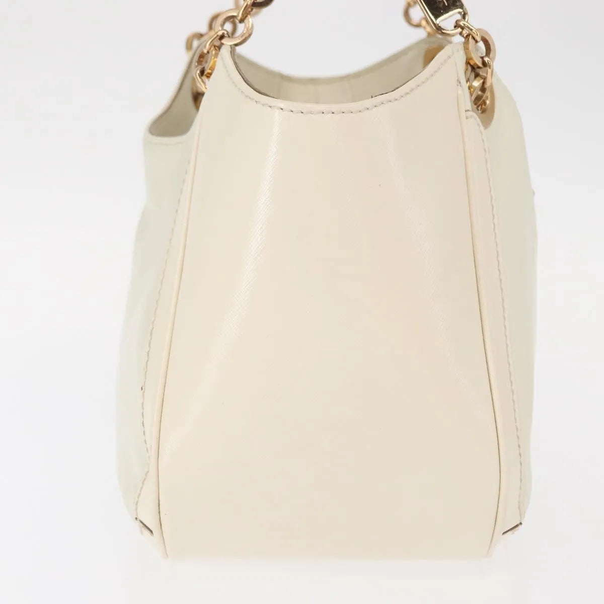 Salvatore Ferragamo Betulla Chain Tote Leather White Leather Handbag (Pre-Owned)