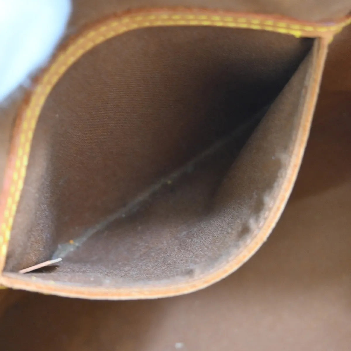 Louis Vuitton Alma Handbag Monogram Canvas Brown Canvas Handbag (Pre-Owned)