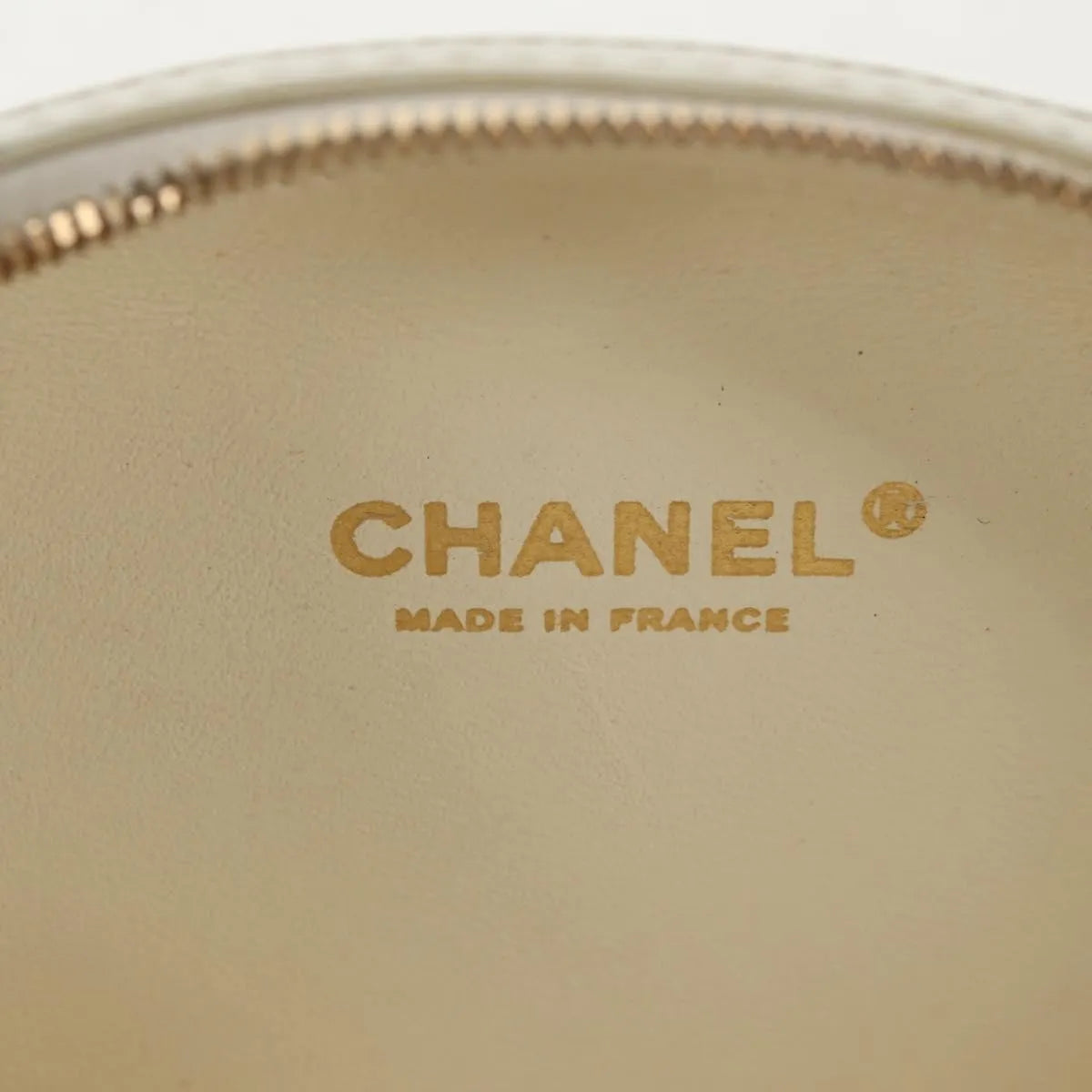 Chanel La Pausa Evening Chevron Lambskin With Applique White Leather Shoulder Bag Bag (Pre-Owned)