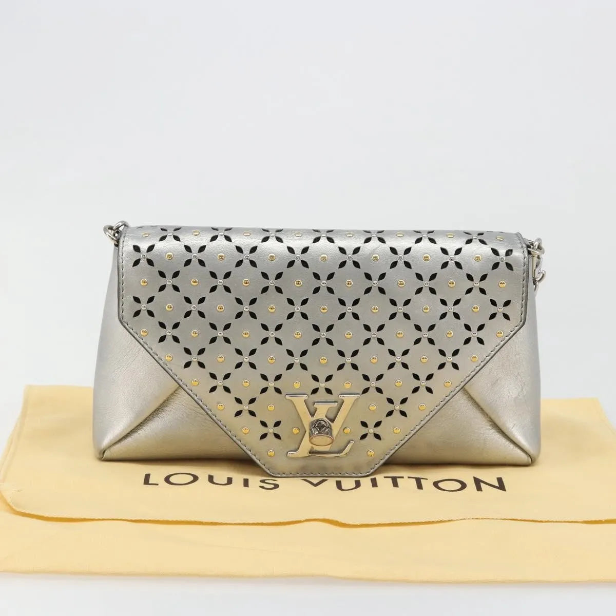 Louis Vuitton Love Note Chain Clutch Leather Silver Leather Shoulder Bag Bag (Pre-Owned)