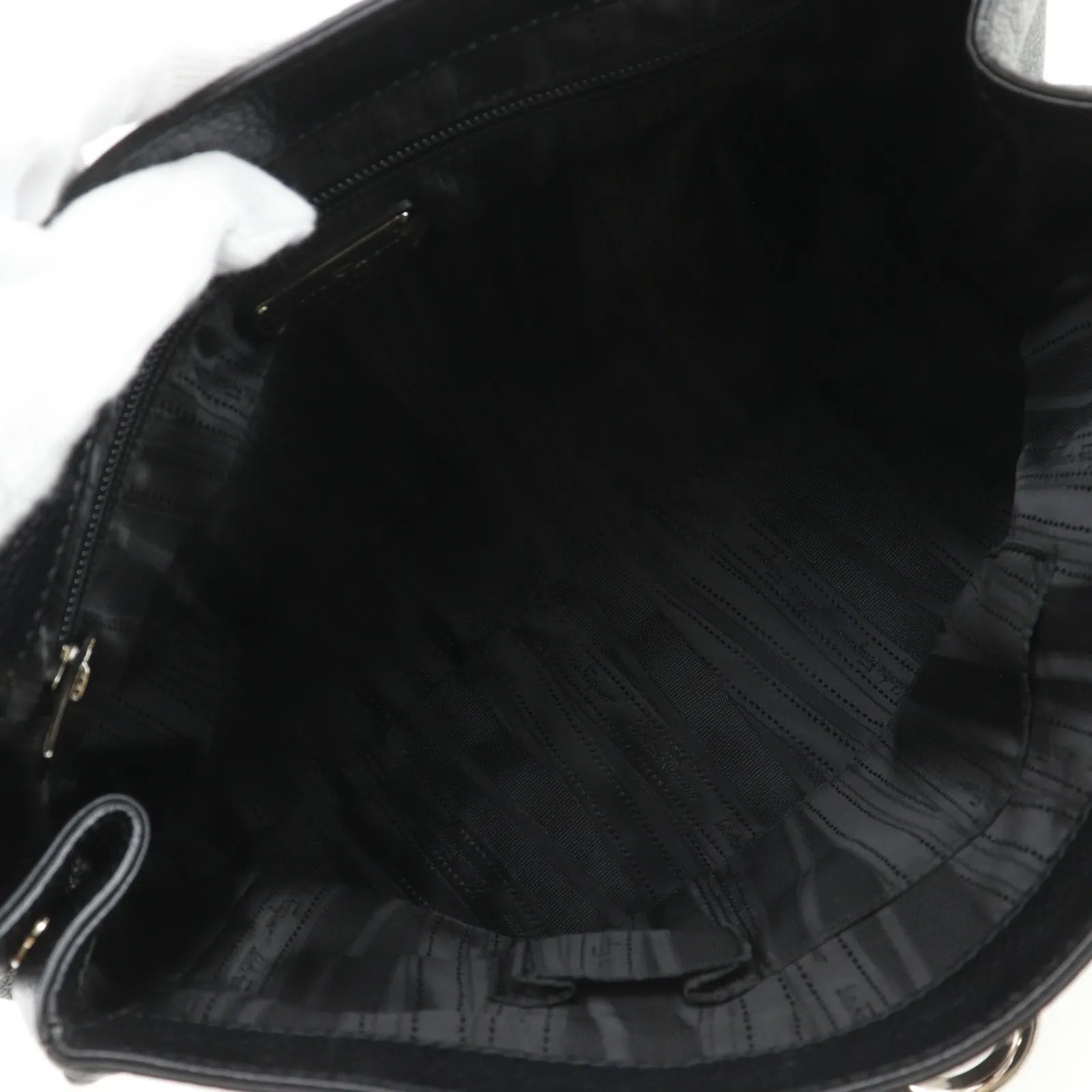 Salvatore Ferragamo Gancini Satchel Leather Black Leather Shoulder Bag Bag (Pre-Owned)
