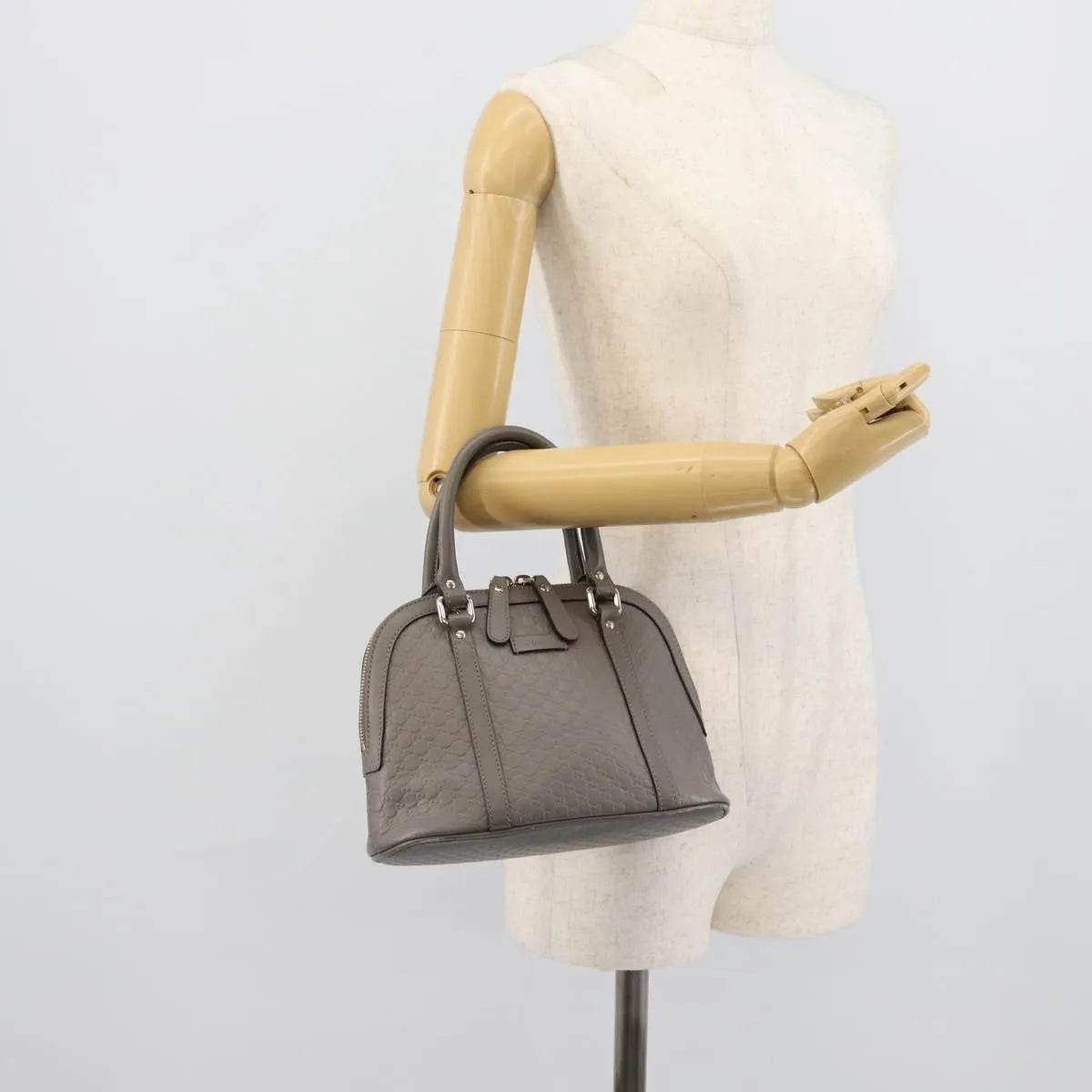 Gucci Convertible Dome Satchel Microguccissima Leather Gray Leather Handbag (Pre-Owned)