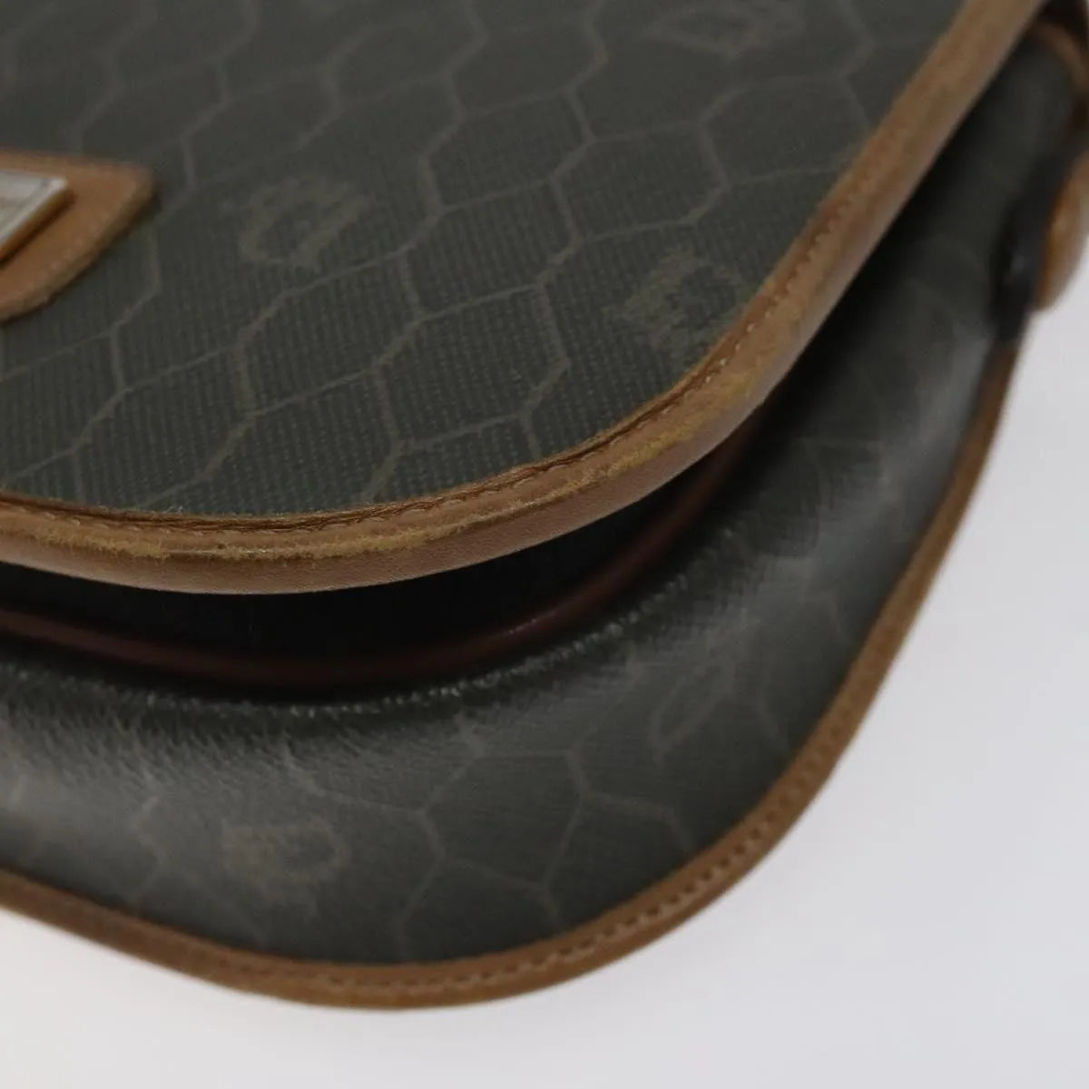 Christian Dior Vintage Honeycomb Flap Coated Canvas Khaki Canvas Shoulder Bag Bag (Pre-Owned)