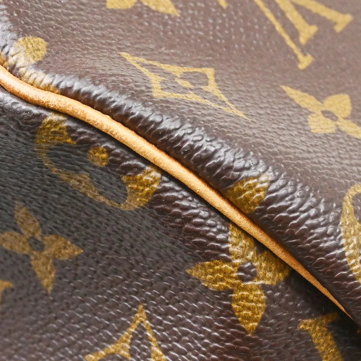 Louis Vuitton Keepall Bag Monogram Canvas Brown Canvas Travel Bag Bag (Pre-Owned)