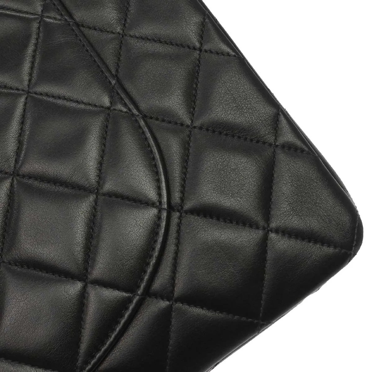 Chanel Vintage Cc Chain Flap Shoulder Quilted Lambskin Black Leather Handbag (Pre-Owned)
