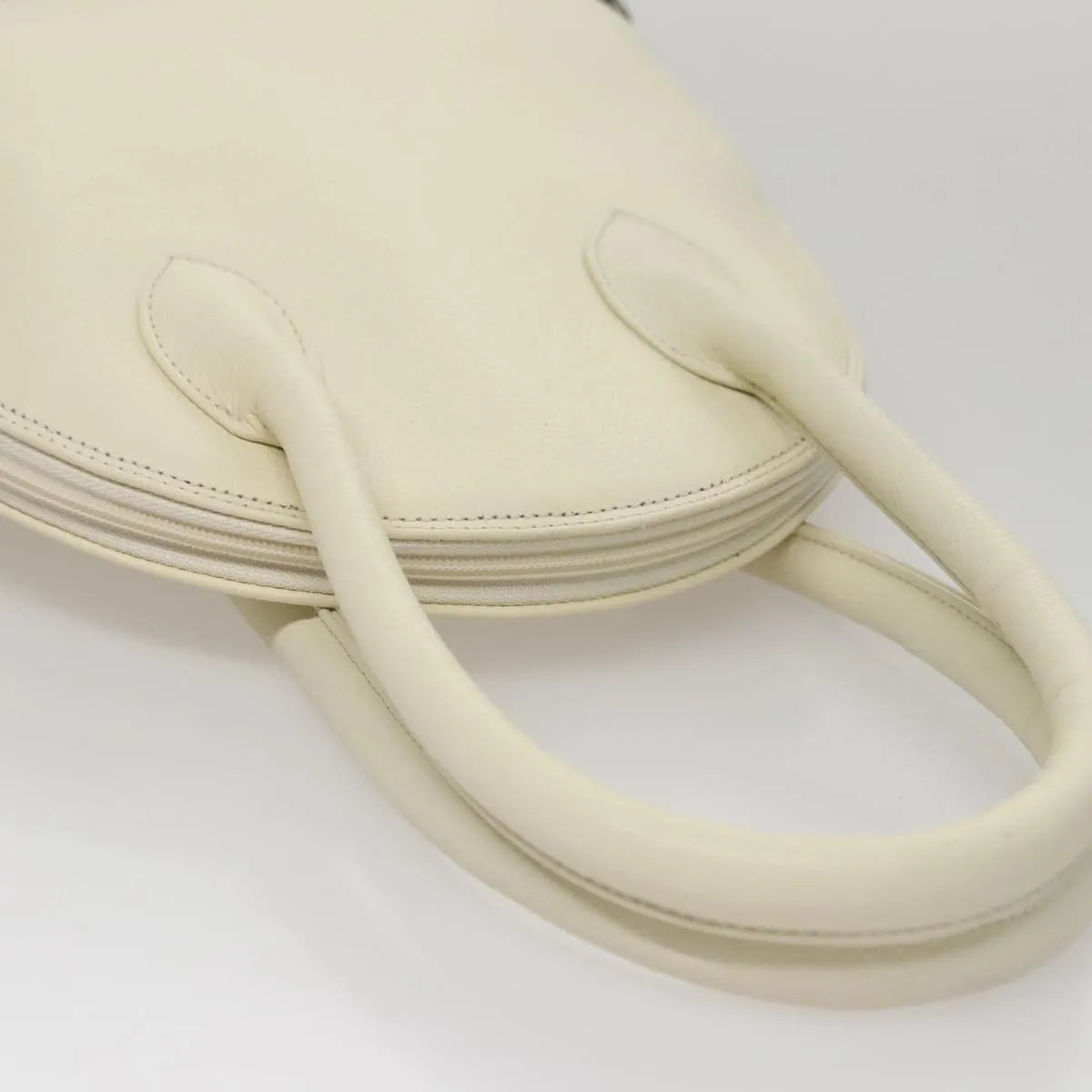 Saint Laurent Vintage Leather White Leather Handbag (Pre-Owned)