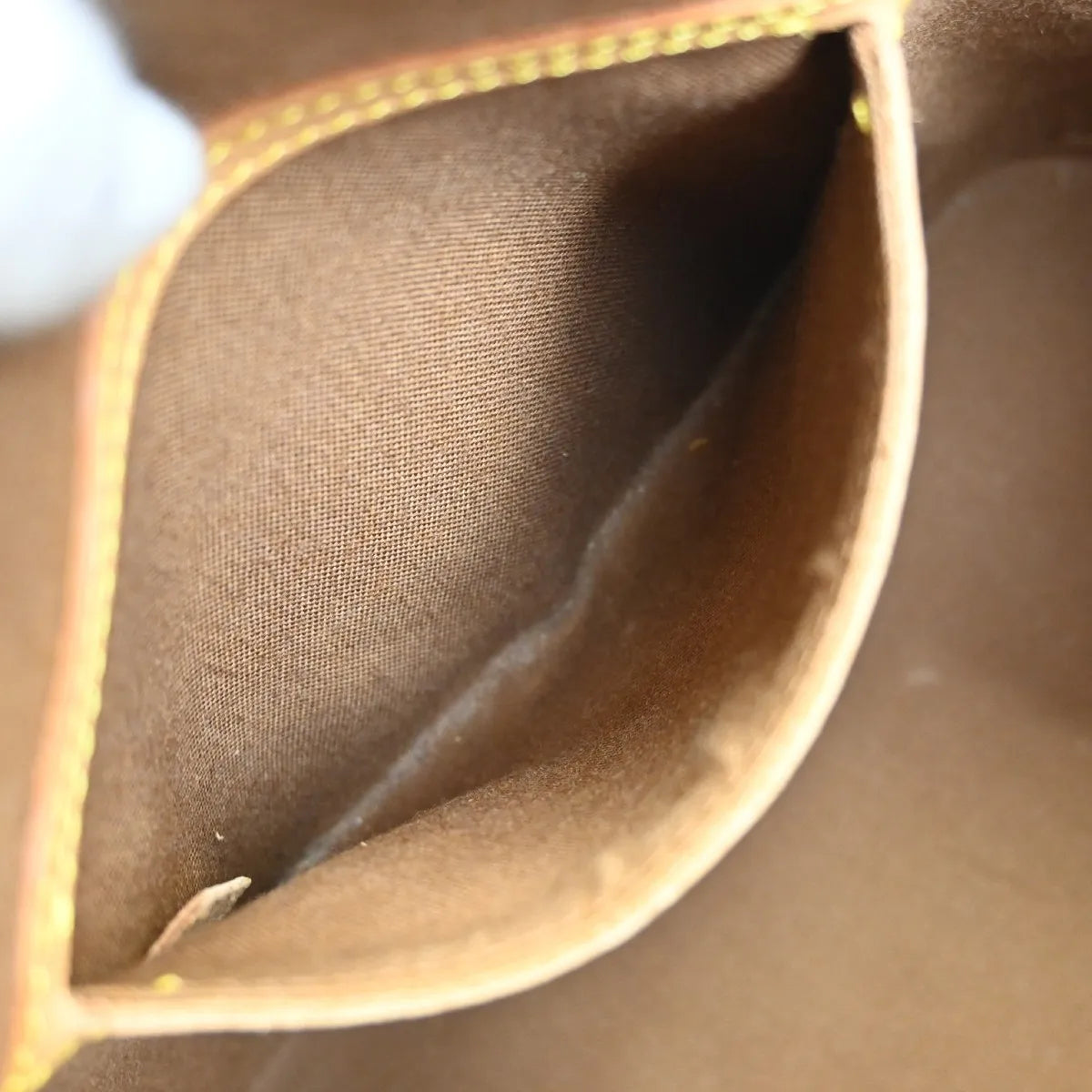 Louis Vuitton Alma Monogram Canvas Brown Canvas Handbag (Pre-Owned)