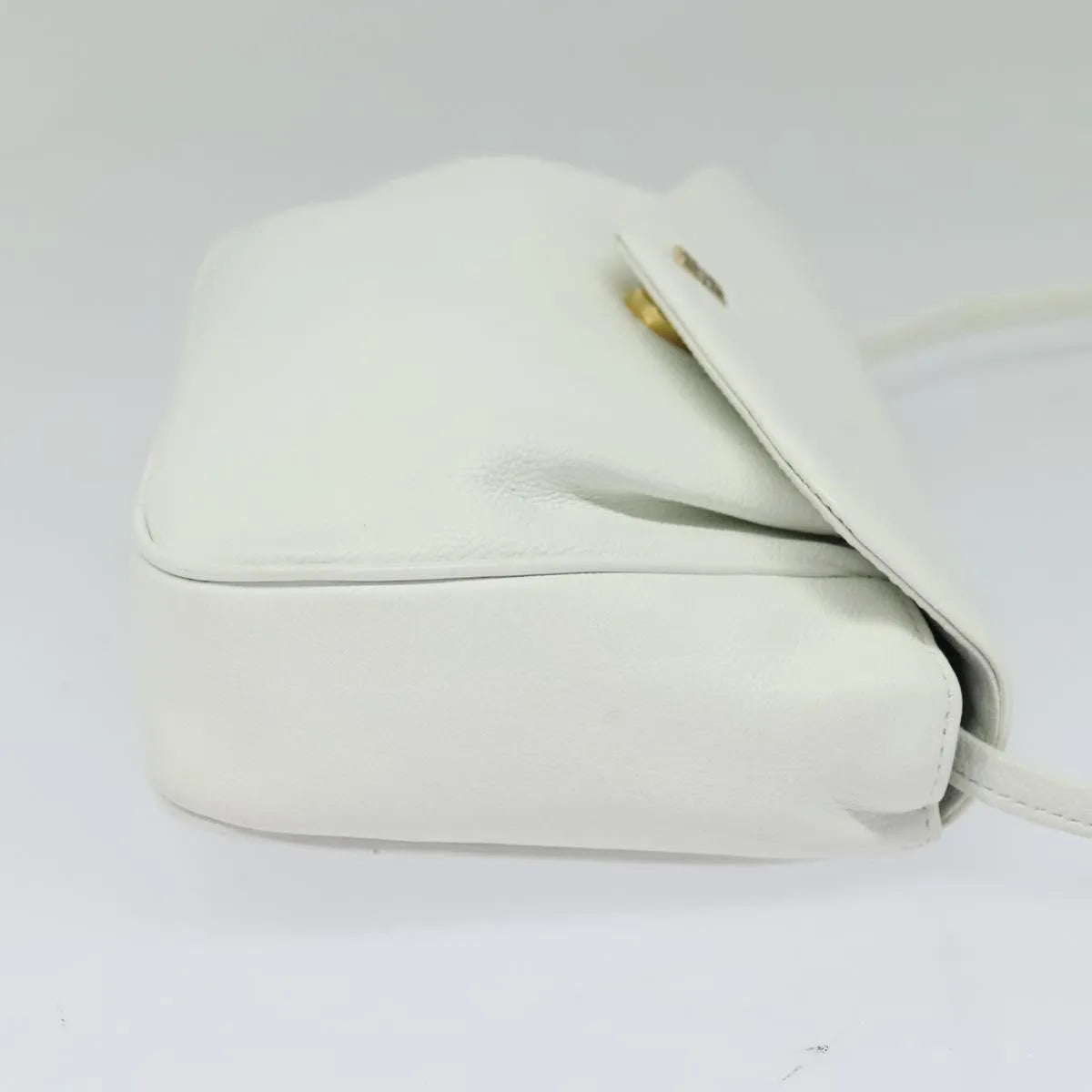 Givenchy Vintage 4G Leather White Leather Shoulder Bag Bag (Pre-Owned)