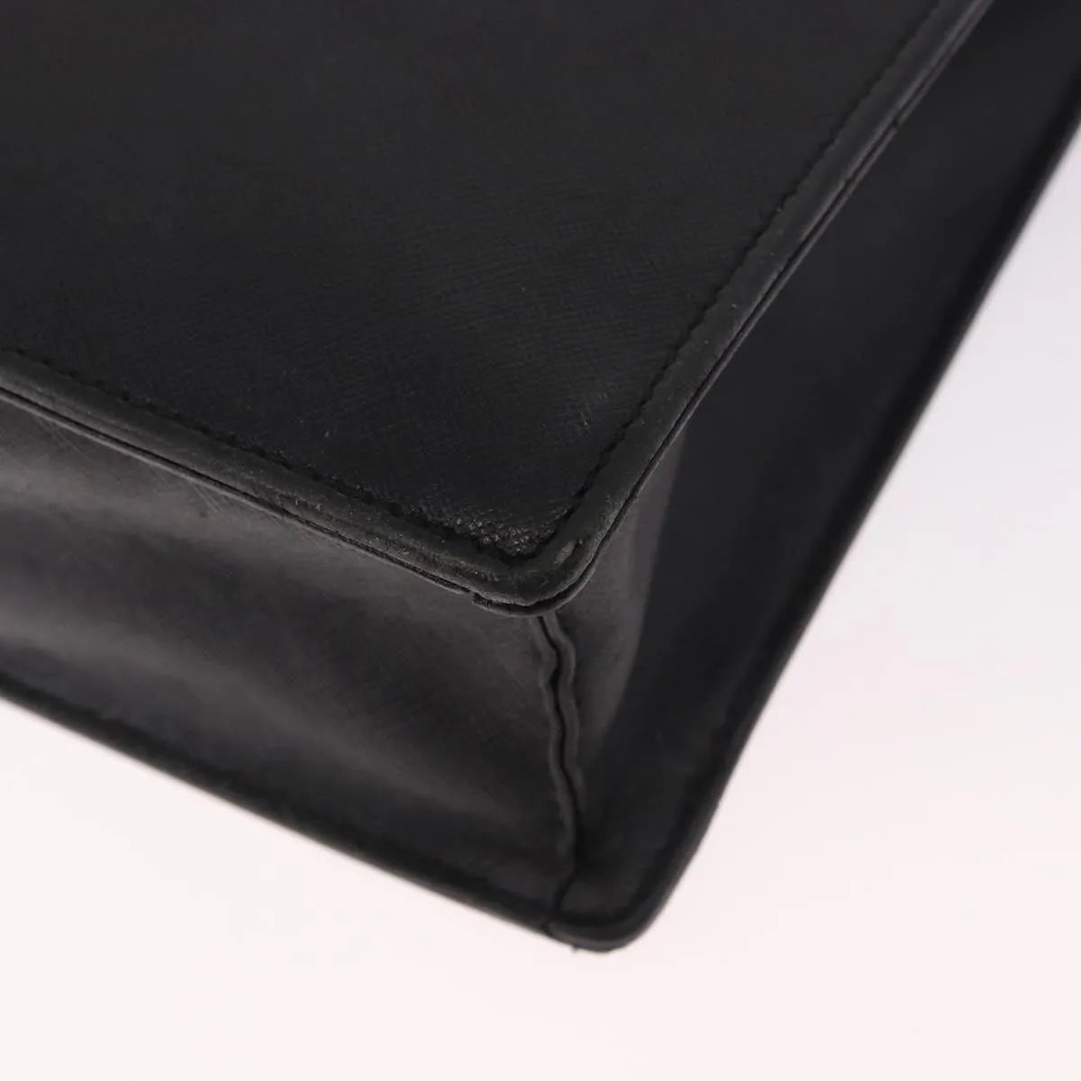 Burberry Vintage Leather Black Leather Briefcase Bag (Pre-Owned)