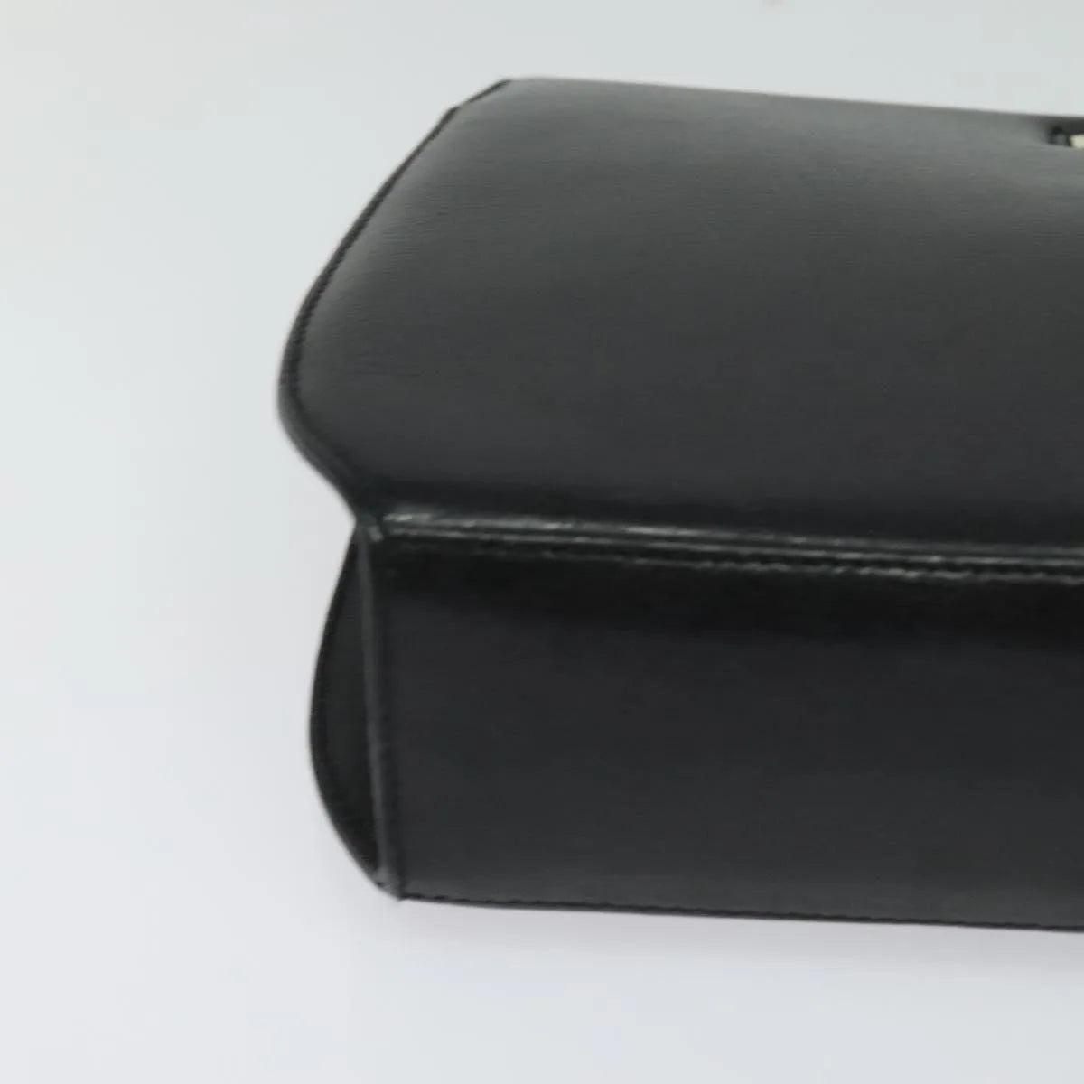 Salvatore Ferragamo Shoulder Leather Black Leather Shoulder Bag Bag (Pre-Owned)