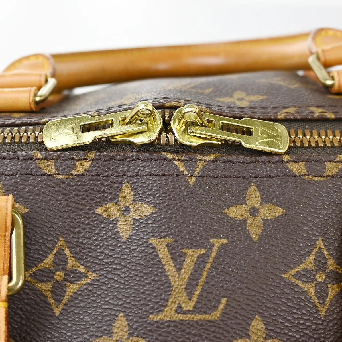 Louis Vuitton Keepall Monogram Canvas Brown Canvas Travel Bag Bag (Pre-Owned)