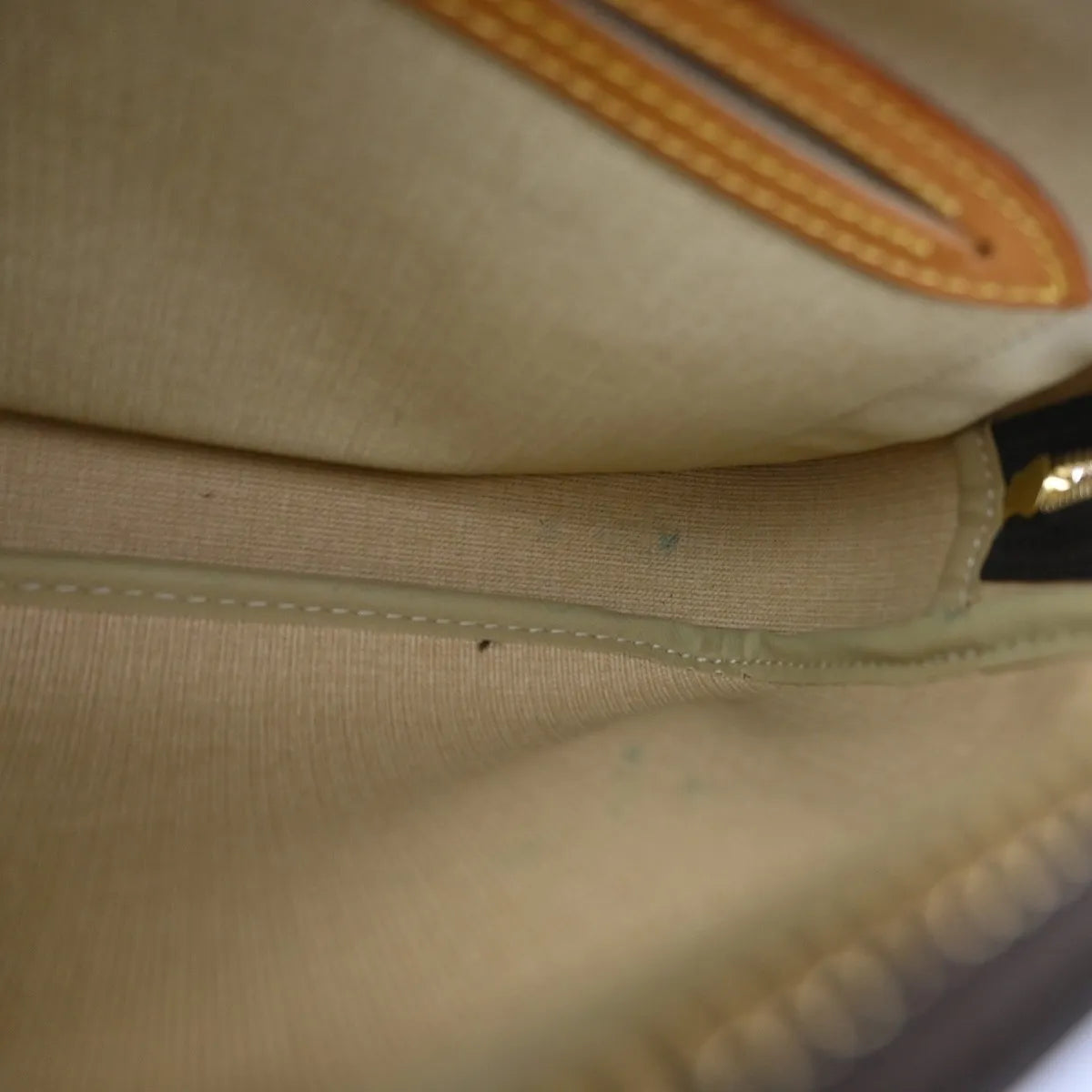 Louis Vuitton Reporter Monogram Canvas Brown Canvas Shoulder Bag Bag (Pre-Owned)